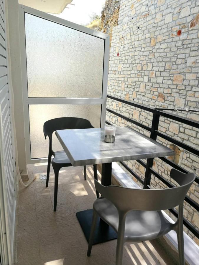 Elizabeth Apartments ヒマラ エクステリア 写真